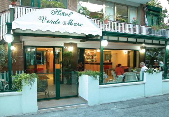 Hotel Verdemare Римини Екстериор снимка