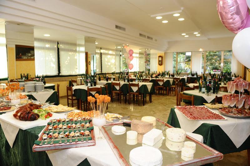 Hotel Verdemare Римини Екстериор снимка